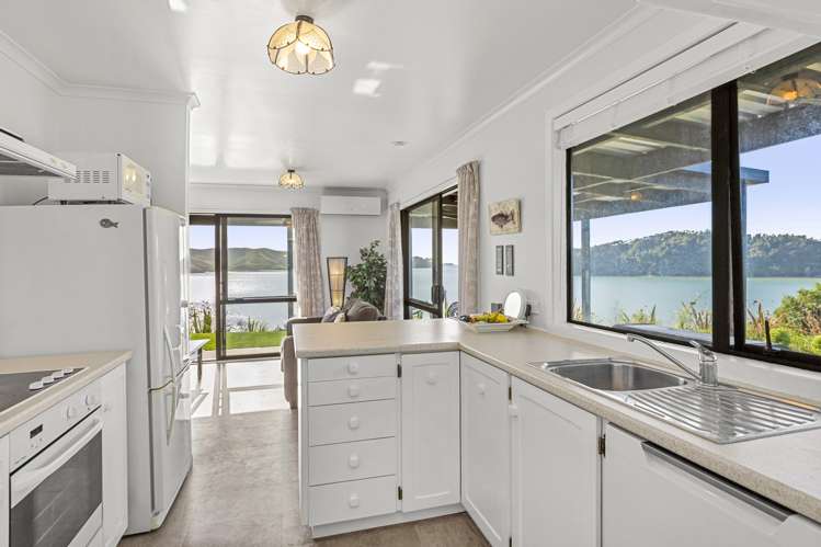 1213 Te Waitere Road Taharoa_6