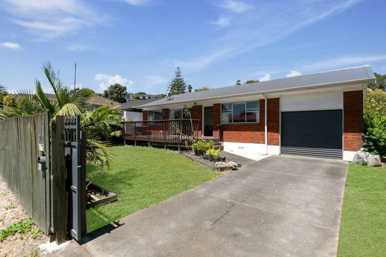 2/2 Chevis Place Pakuranga_16