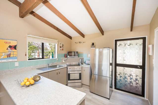 8 Cousins Avenue East Foxton Beach_4