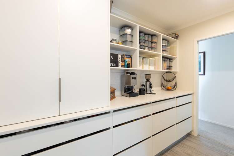 12 Rehua Place Waiwhakaiho_11