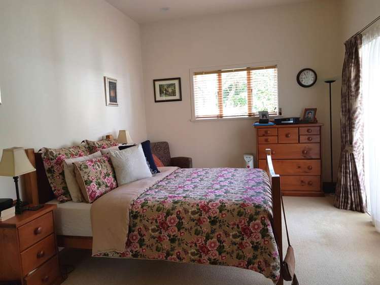 1 Crescent Road Epsom_12