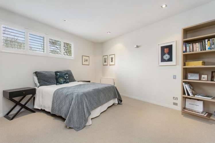 93 Merivale Lane Merivale_11