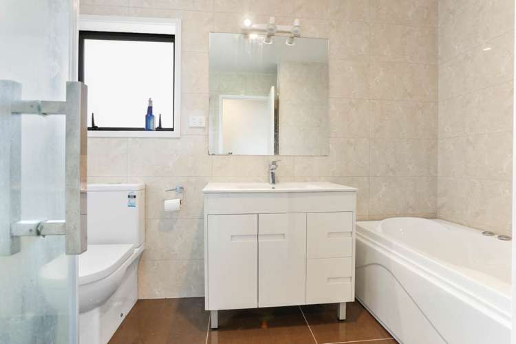 3 Eaton Road Hillsborough_12