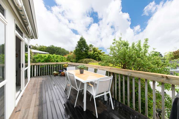 2/87a Kowhai Road Mairangi Bay_9