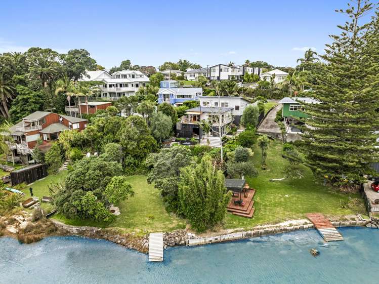 70 Aramoana Avenue Devonport_19