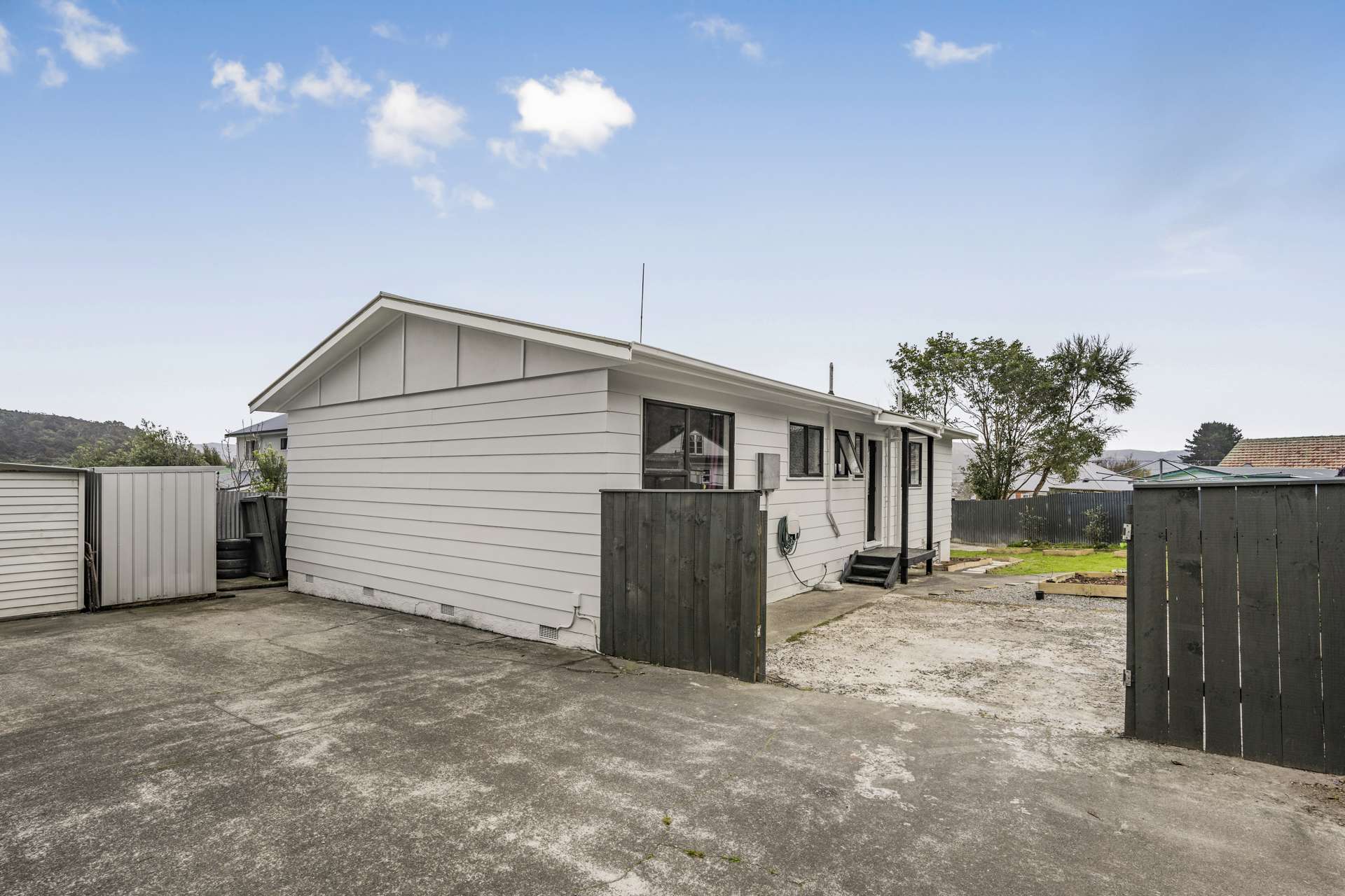 8a Buller Grove Naenae_0