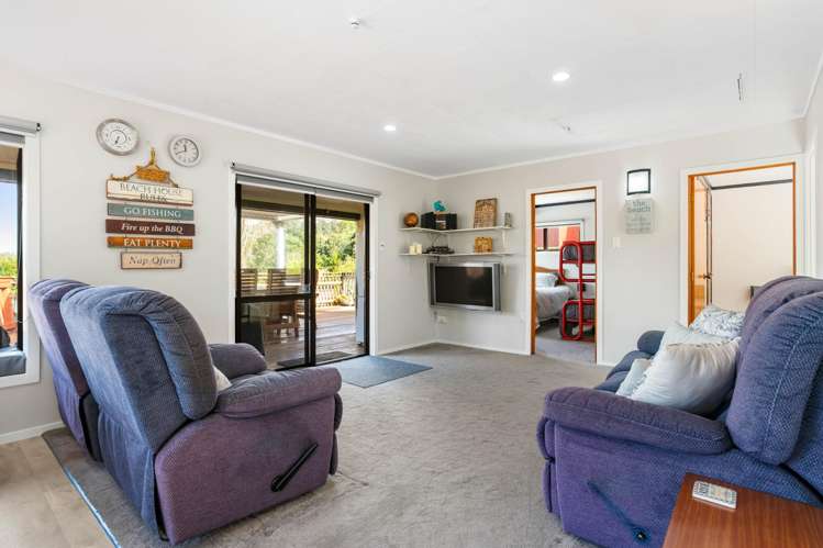 17 Ngahere Terrace Opoutere_7