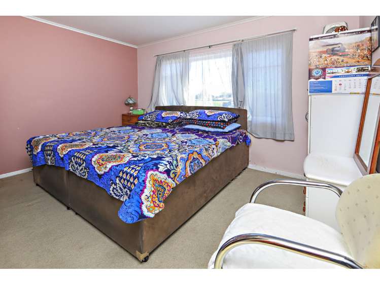 37 Onslow Road Papakura_16