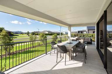 2 Ngaroma Crescent_2