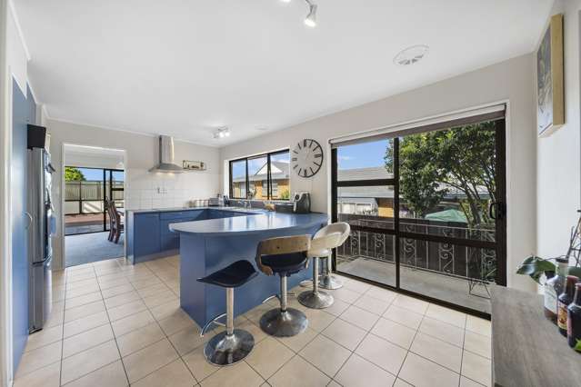 21 Rushgreen Avenue Pahurehure_3