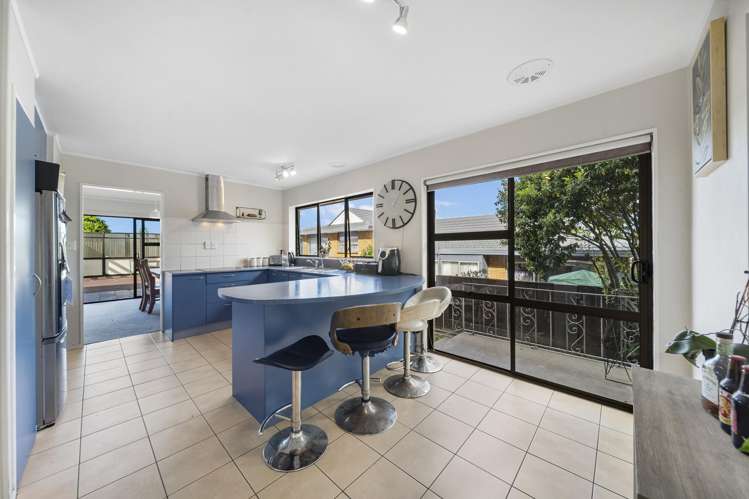 21 Rushgreen Avenue Pahurehure_3