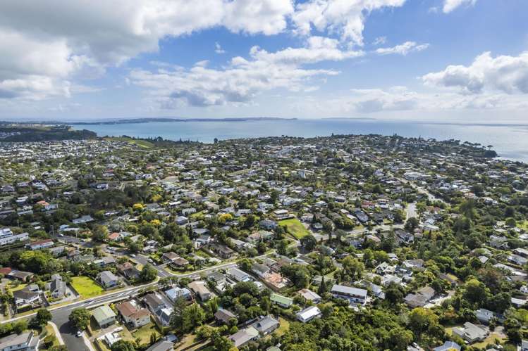 2/6 Charmaine Road Torbay_14