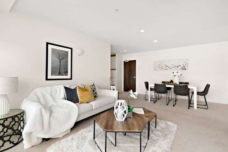 2206/10 Waterloo Quadrant Auckland Central_1