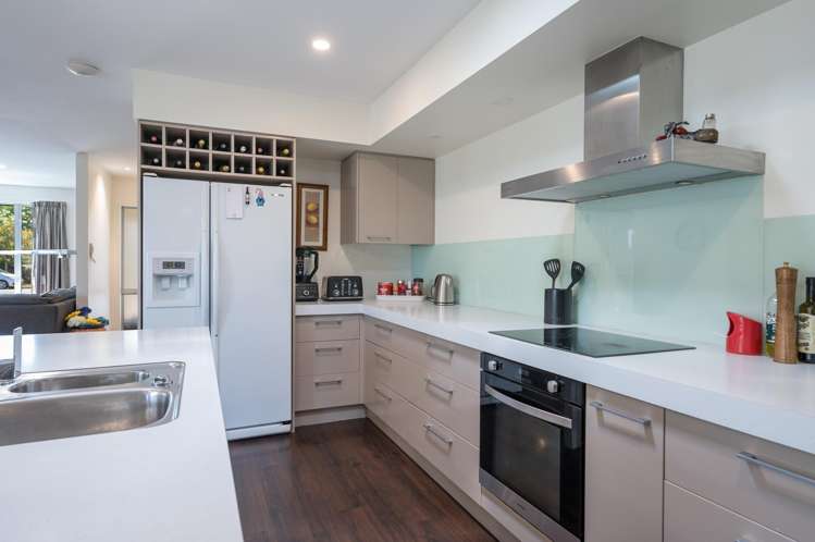 53 Covent Drive Stoke_5