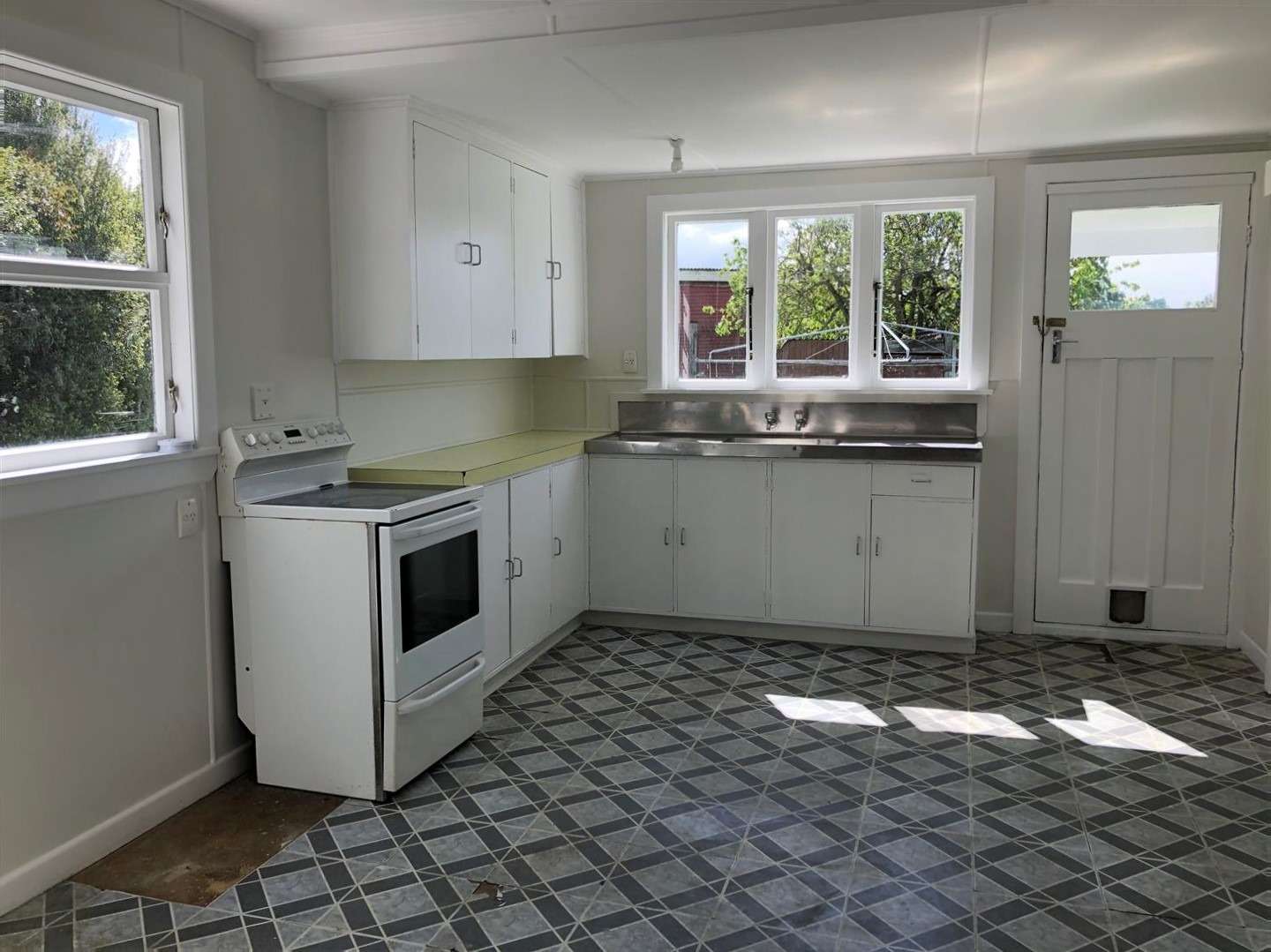 240 Belvedere Road 10114 Carterton Houses for Rent One Roof