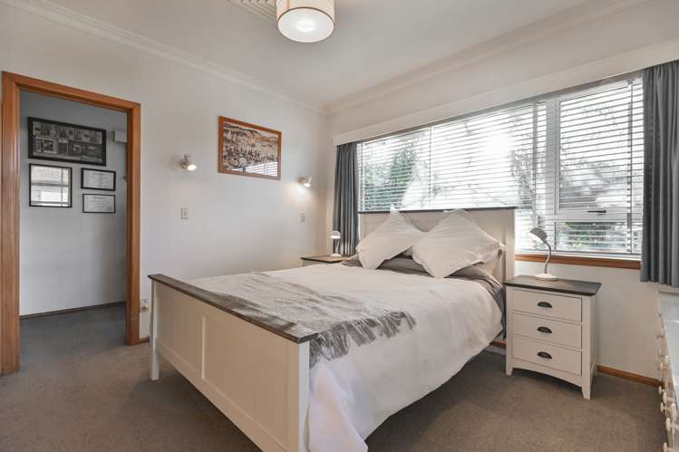 305 Frimley Avenue Frimley_11