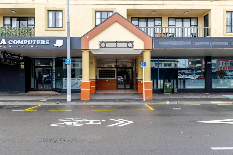 3F/6 Queen Street Palmerston North Central_13