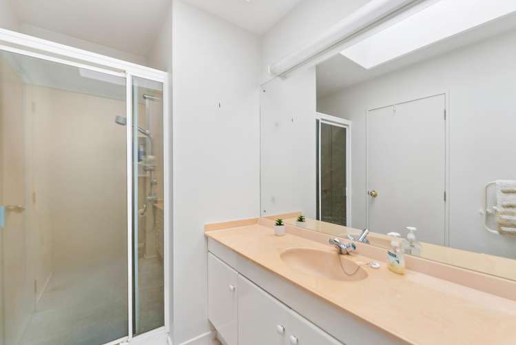 6/73A Carlton Gore Road Newmarket_11