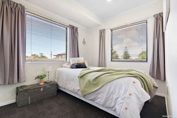 17 Koromiko Street New Lynn_12