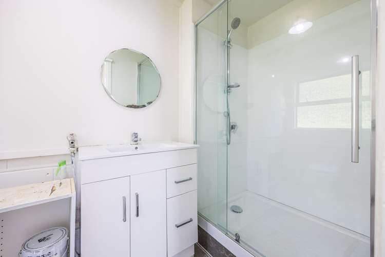 1/12 Hamilton Place Glenfield_23