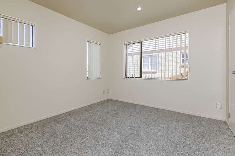 31 Janway Avenue Flat Bush_16