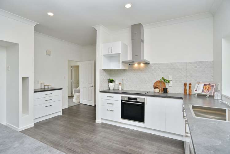 18 Travis Country Drive Burwood_7