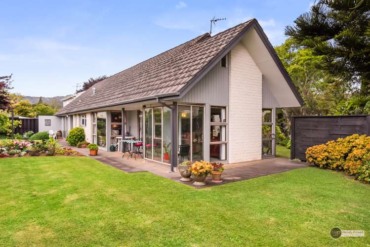 37 Kebbell Grove Epuni_15