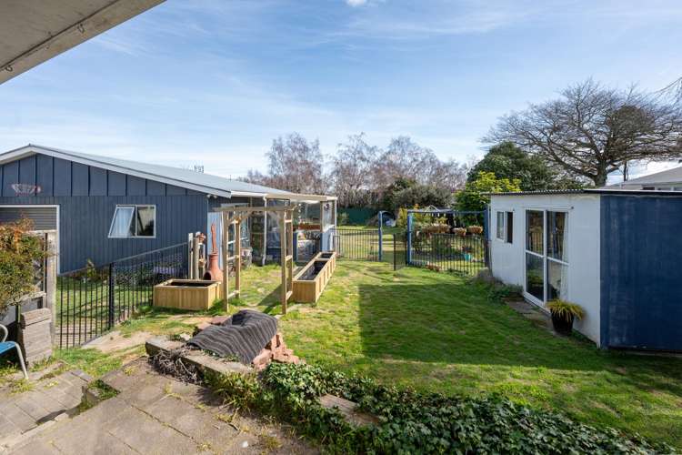 6 Leslie Street Central_23