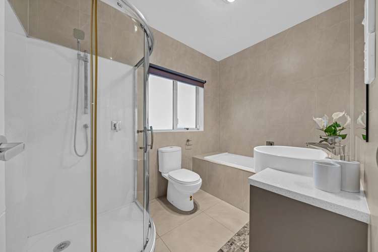 28 Arranmore Drive Flat Bush_13