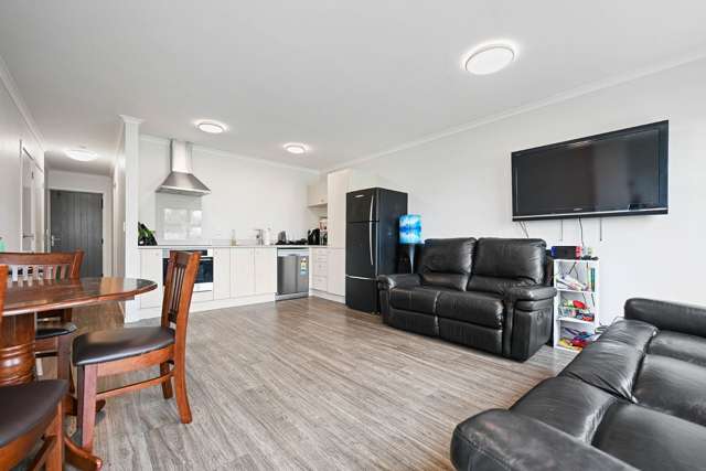 59 Chiefs Court Hamilton East_2