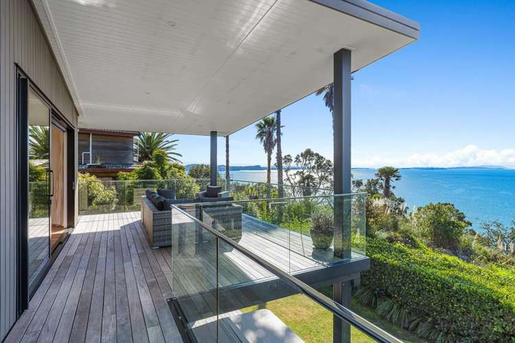 102 Vipond Road Stanmore Bay_1