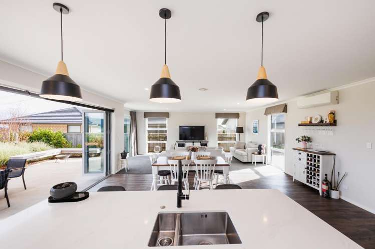 16 Cyprus Place Fitzherbert_4