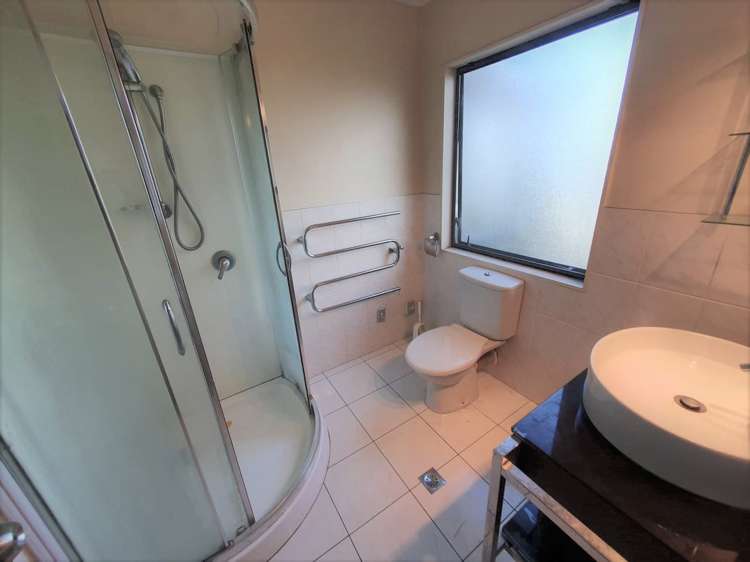 9 Parkvale Grove Te Atatu Peninsula_6