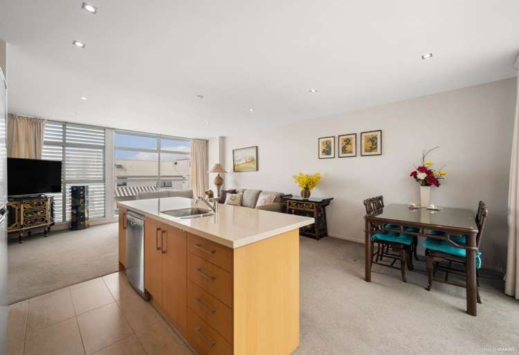 1G/1C Queen Mary Avenue Epsom_6