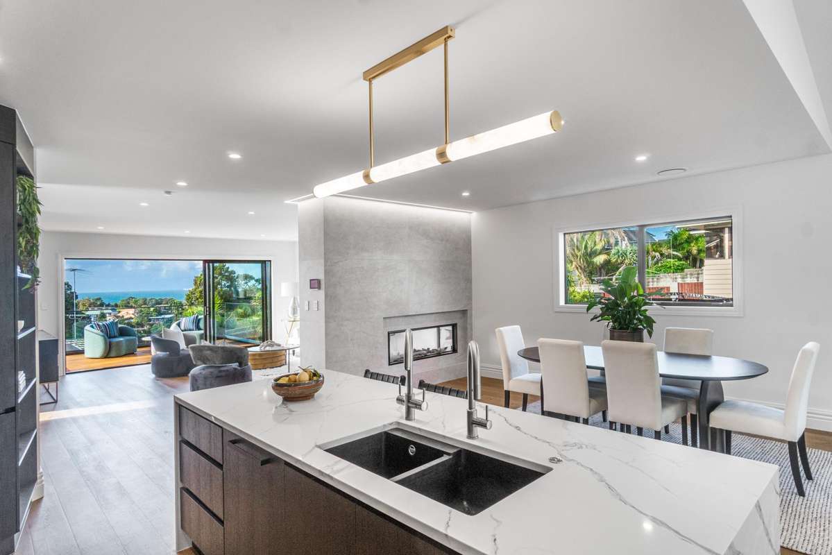 2/21 Eastcliffe Road_5