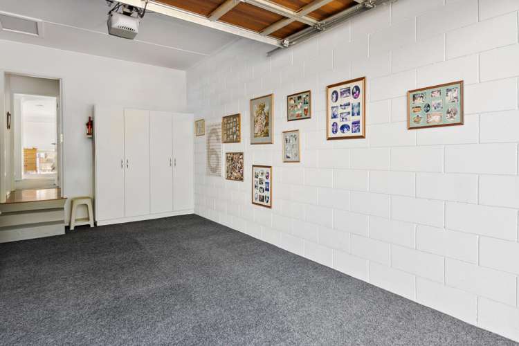 916b River Road Queenwood_24