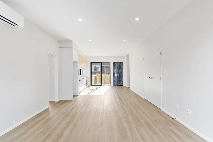 2/67 Aranui Road Mount Wellington_5