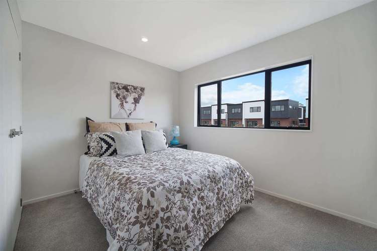 46 Picturesque Drive 10673_6