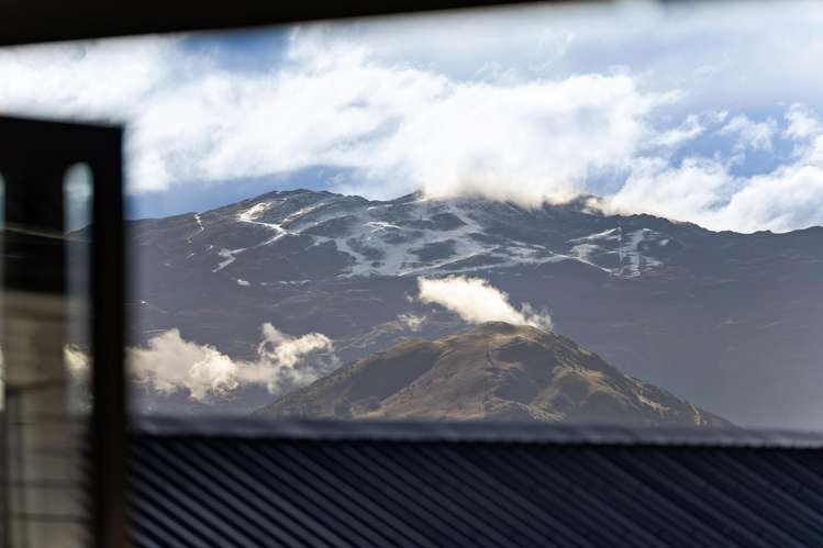 12 Till Street Jacks Point_10