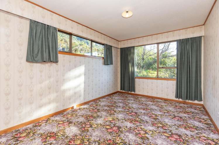 217 Omoto Road Greymouth_14