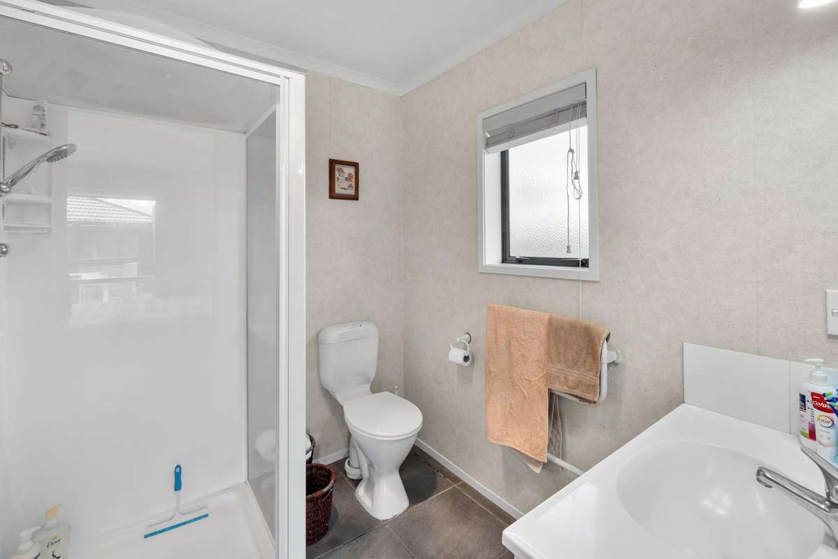 11 Frame Place_5