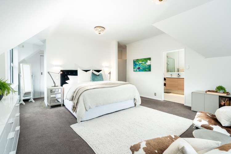 64 Friend Street Karori_15