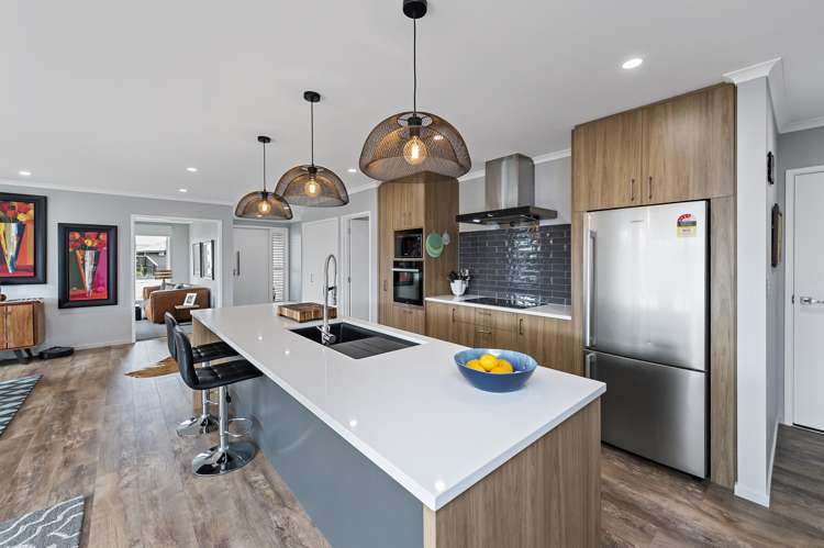 28 Whitehorn Drive Lincoln_6