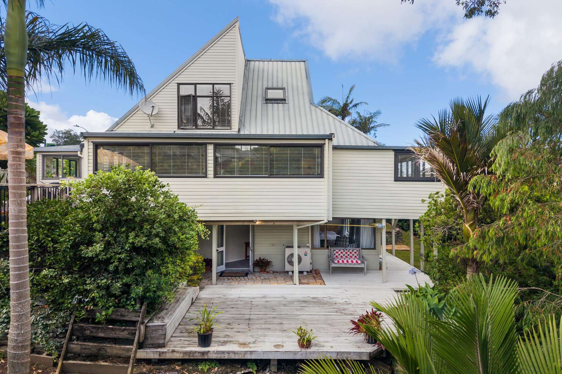 6 Bamfield Place Hillsborough_0