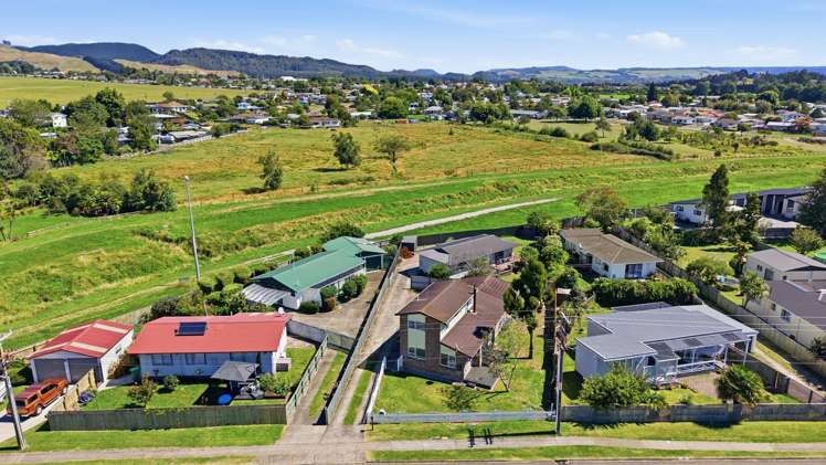 20A Robinson Avenue Holdens Bay_15