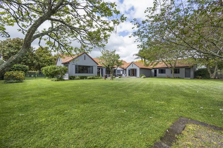 196 Athlone Drive Cambridge_22