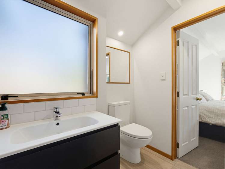 96A Warren Crescent Hillmorton_14
