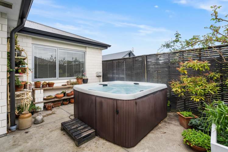 20 Sunline Avenue Lincoln_27