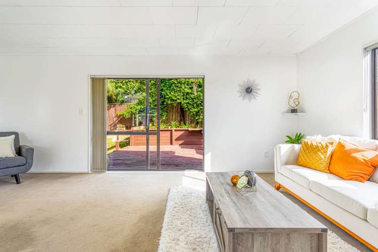 2/194 Waimumu Road Massey_4