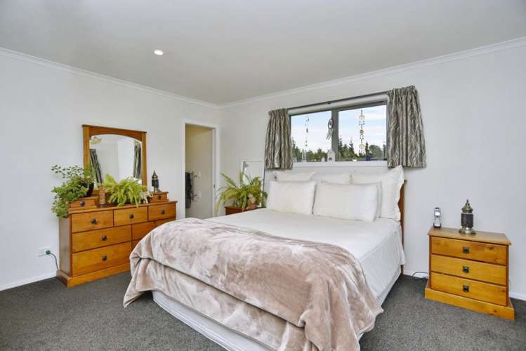 443 Ashley Road Cust_11